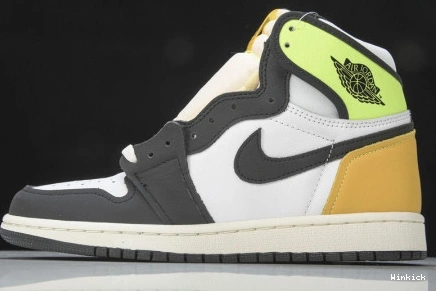 AIR 555088-118 HIGH 1 “VOLT OG GOLD JORDAN 0804